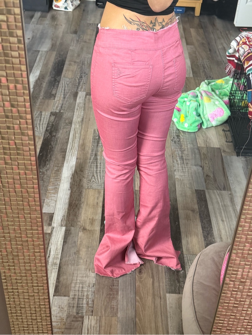 Pink women’s lowrise flare jeans Size - Picture 2 of 3